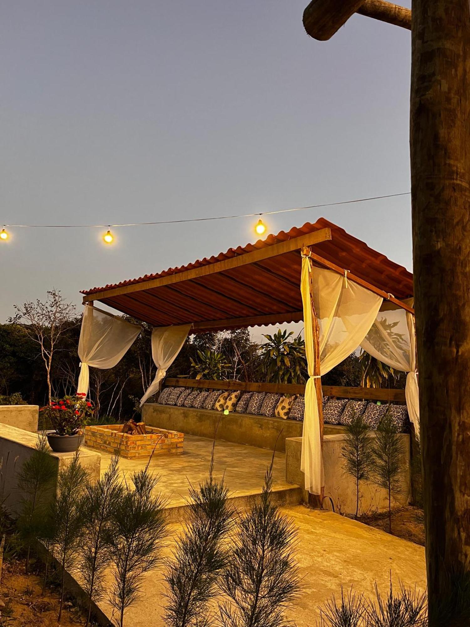 Cocos Chale Casal Lodge *